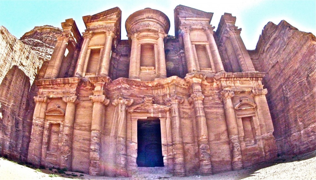 The-Monastery-Petra-Jordan-fish-eye-1024x583
