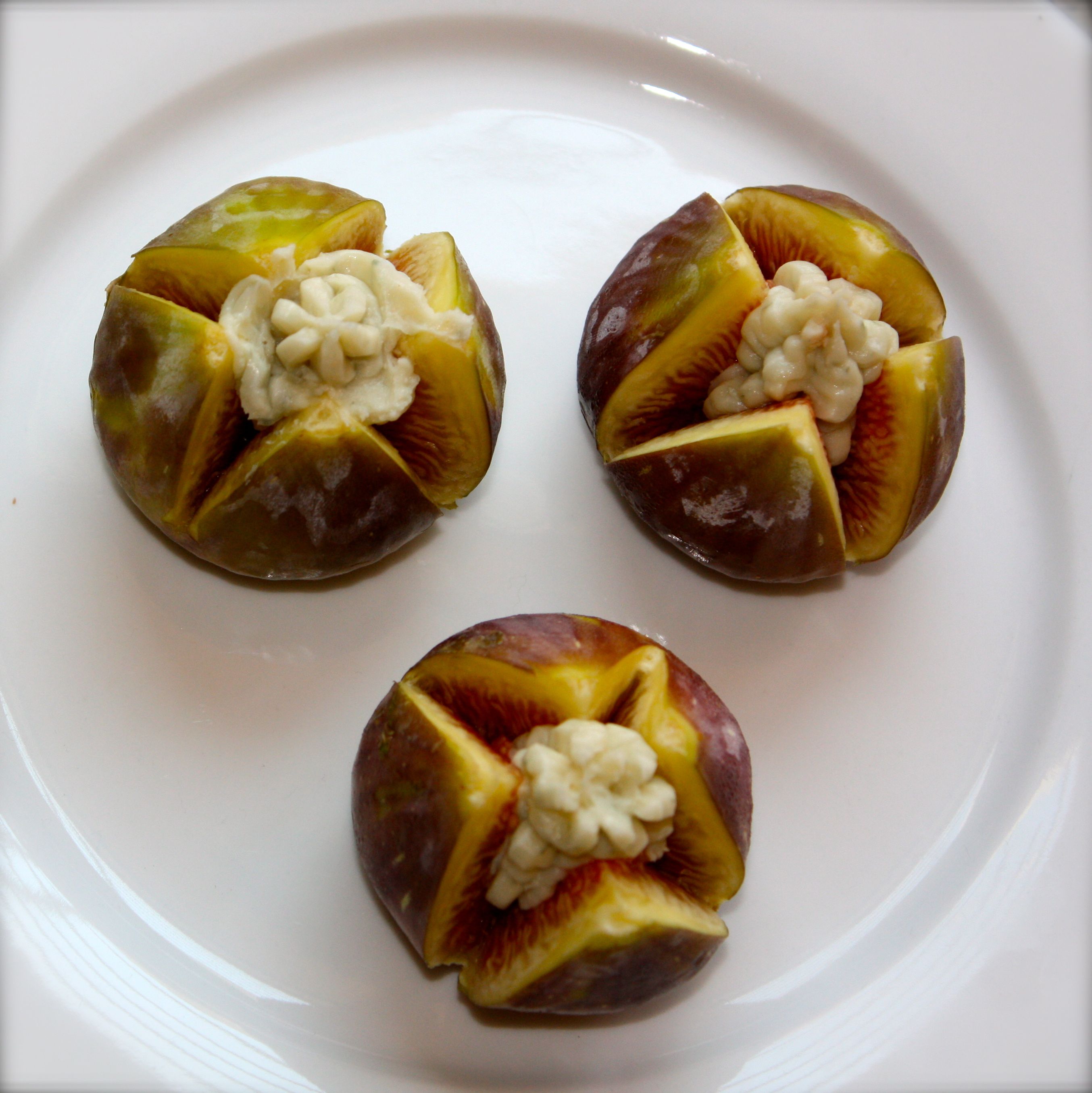 Figs stuffed with gorgonzola cheese